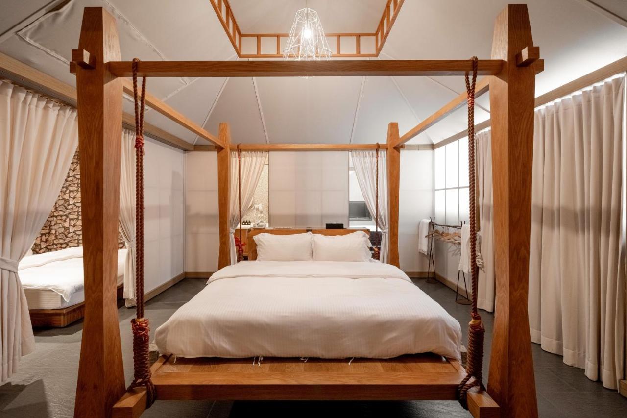 Tian Xia Ju Motel Yilan Luaran gambar