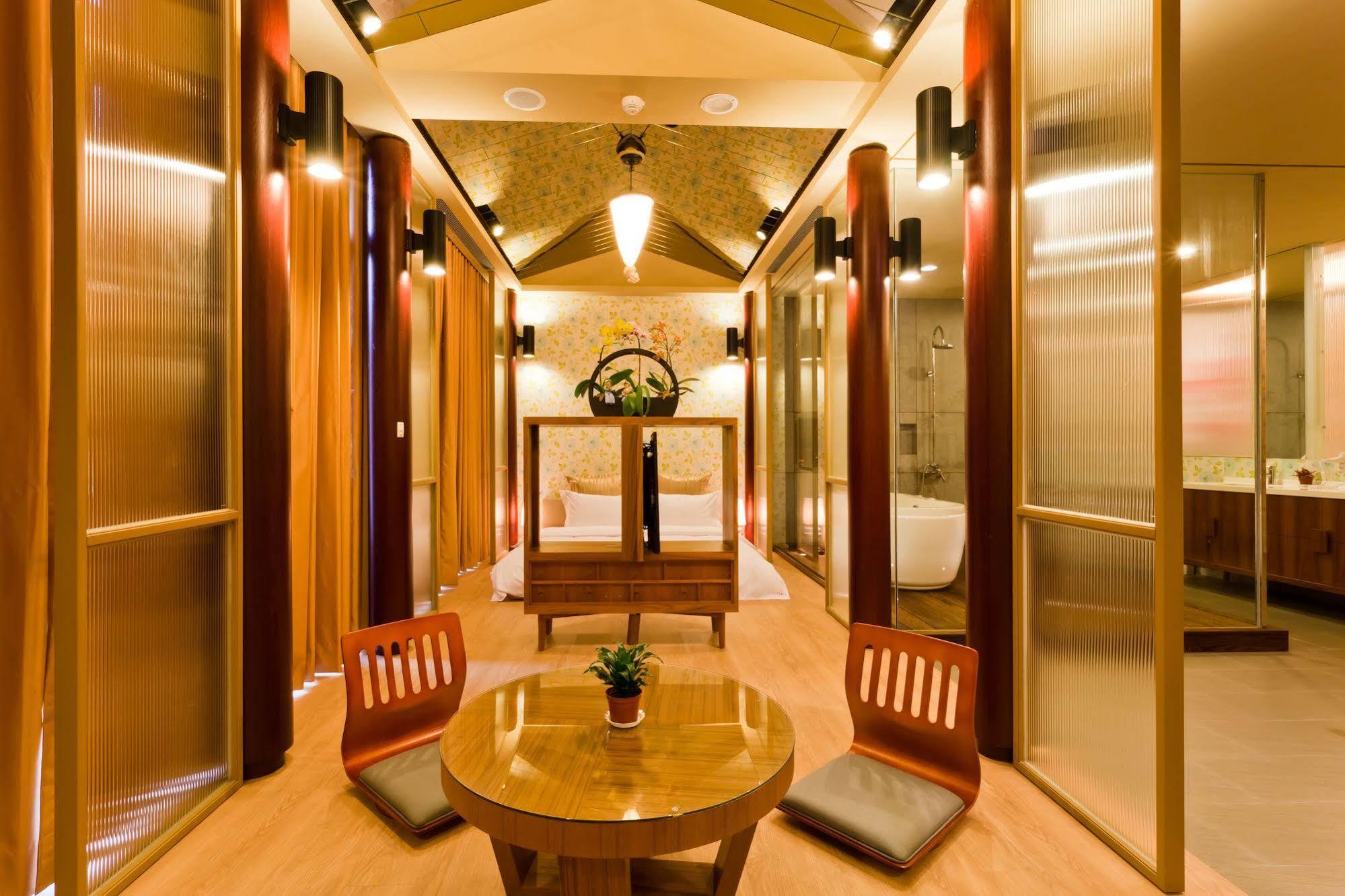 Tian Xia Ju Motel Yilan Luaran gambar