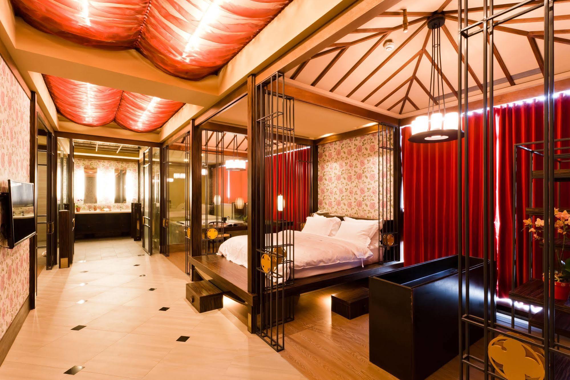 Tian Xia Ju Motel Yilan Luaran gambar