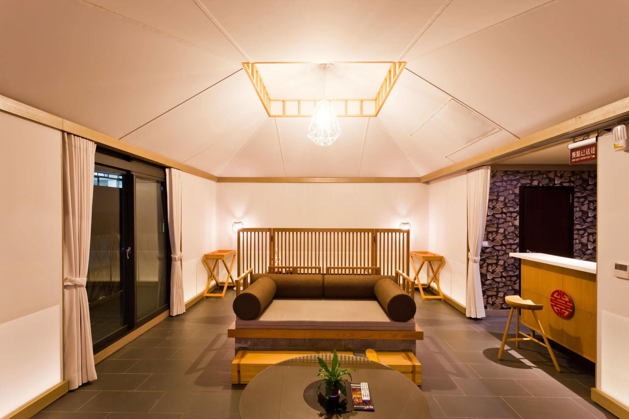 Tian Xia Ju Motel Yilan Luaran gambar